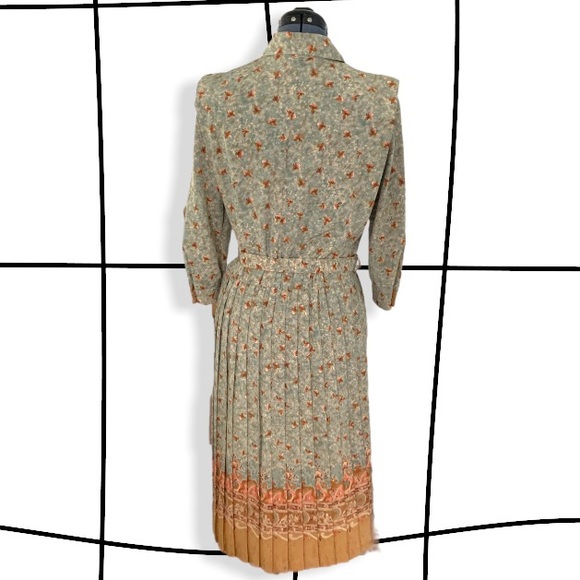 Vintage 70s Lara dress - Picture 3 of 7